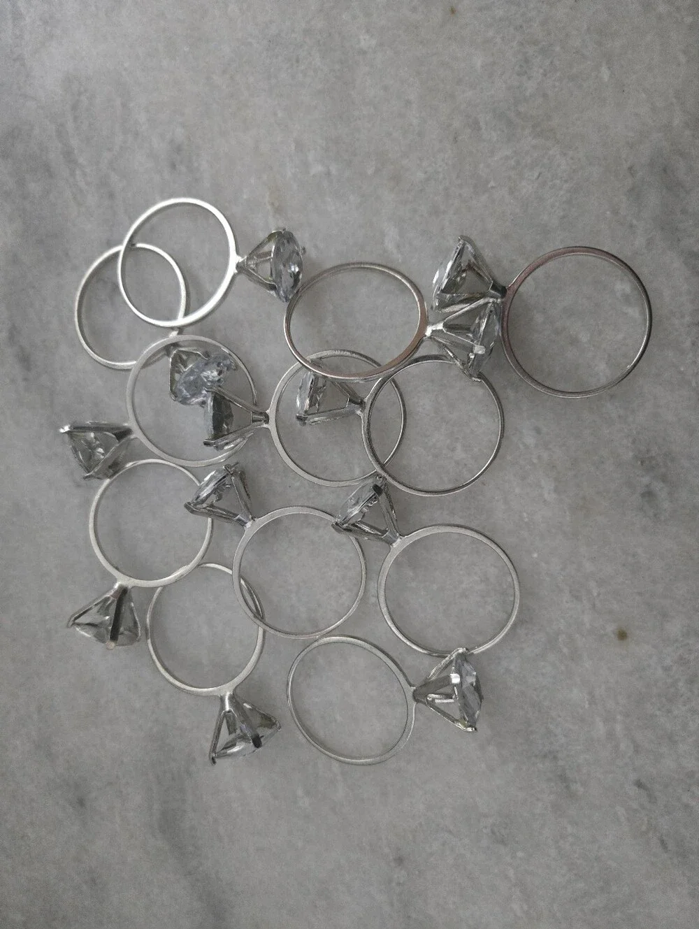 Crystal Gem Napkin Ring – 12 Piece Silver Accent